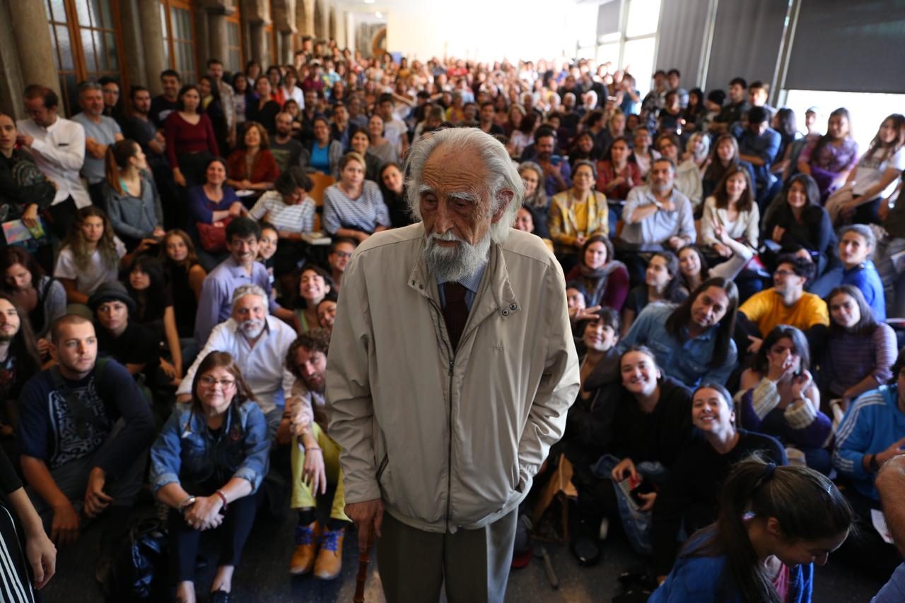 Pensador inquieto y maestro de generaciones: con 98 años fallece Gastón Soublette